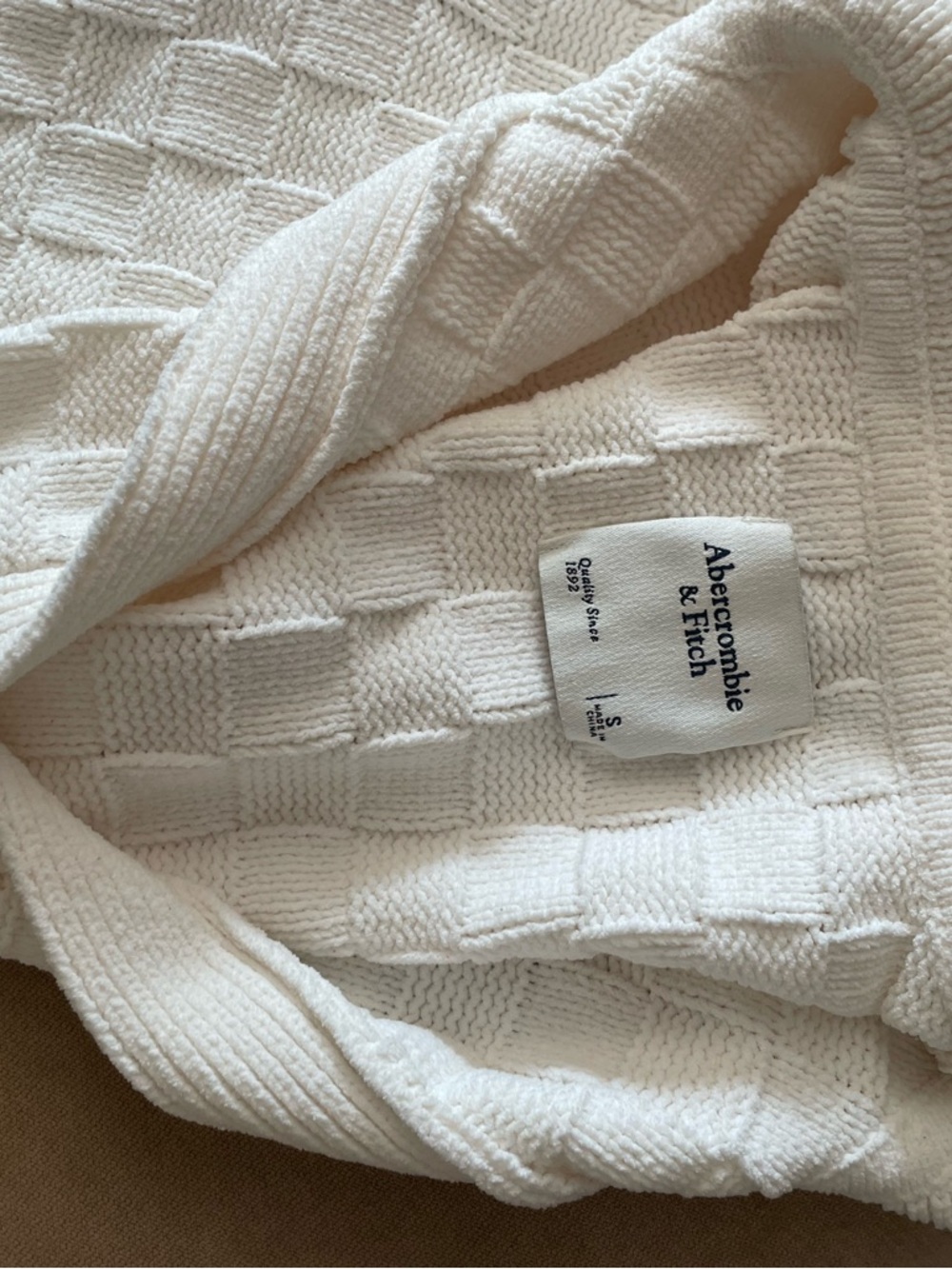 Abercrombie & Fitch Cream Notch-Neck Sweater - Picture 3 of 5